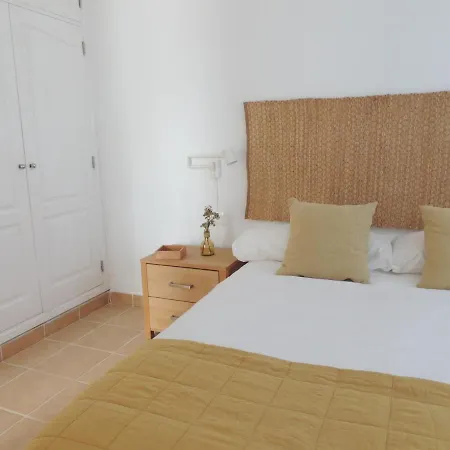 Сasa de vacaciones Cozy, House , By Mahbovillas *