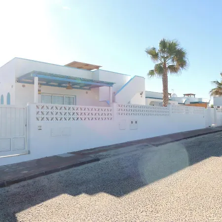 Cozy, House , By Mahbovillas Сasa de vacaciones